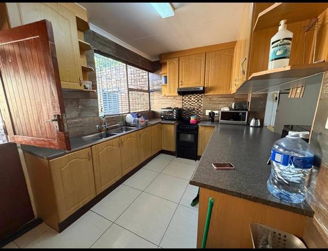 4 BEDROOM HOUSE FOR SALE IN THERESA PARK